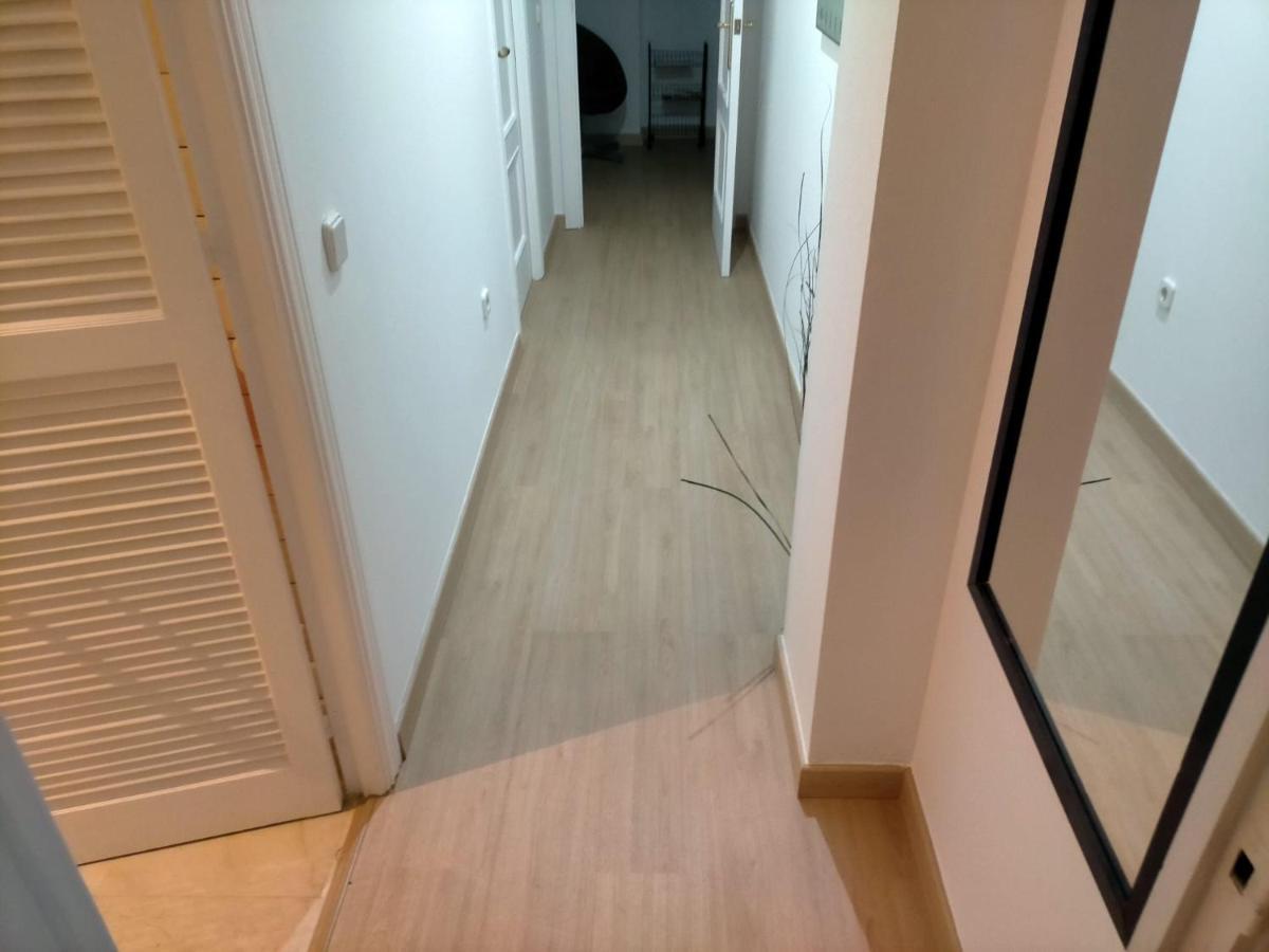 Alameda Donkey Parking Apartment เซบีญา ภายนอก รูปภาพ