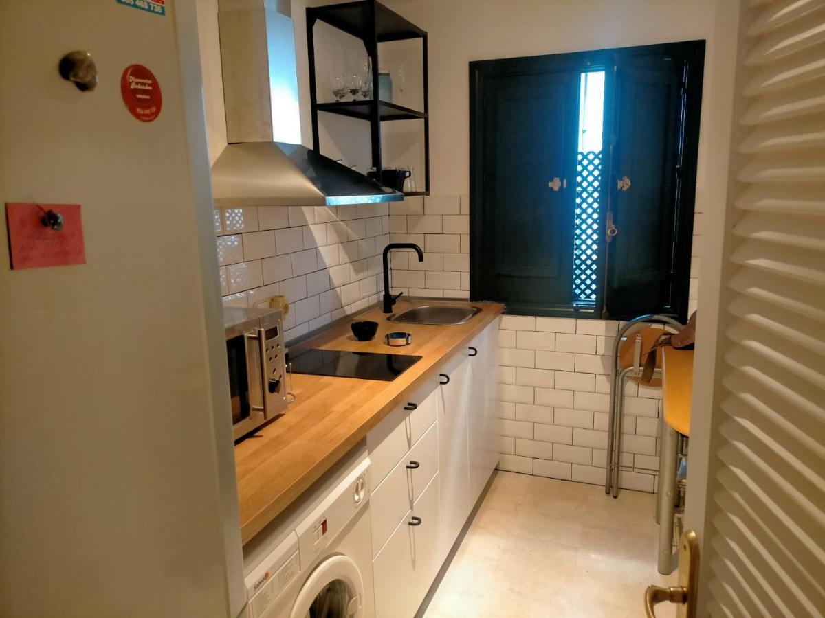 Alameda Donkey Parking Apartment เซบีญา ภายนอก รูปภาพ