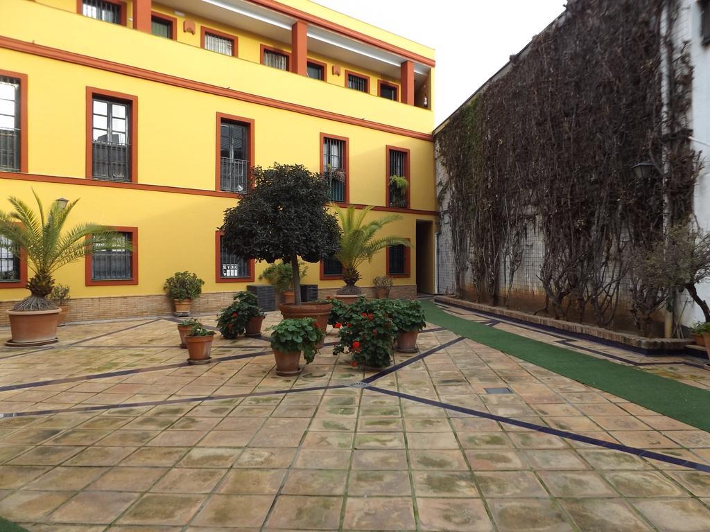 Alameda Donkey Parking Apartment เซบีญา ภายนอก รูปภาพ
